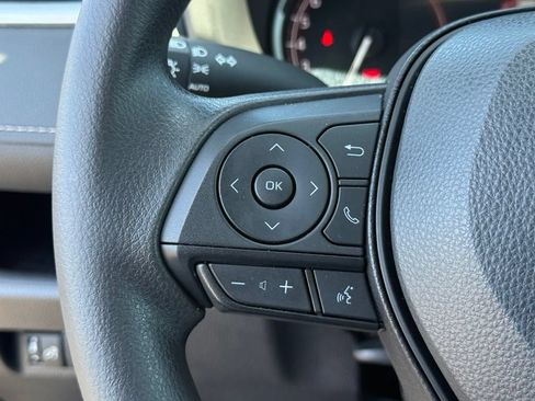 Certified 2025 Toyota RAV4 XLE FWD image 23