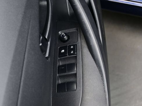 Used 2024 Toyota Corolla LE FWD image 10