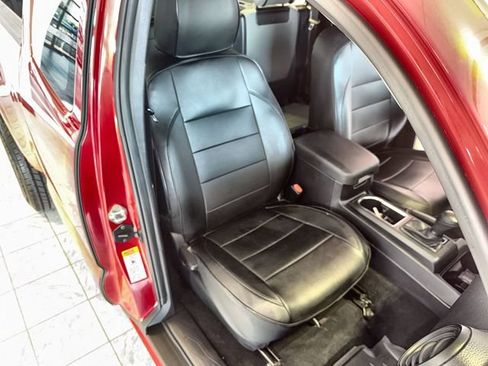 Used 2017 Toyota Tacoma SR w/ SR Convenience Package RWD image 24