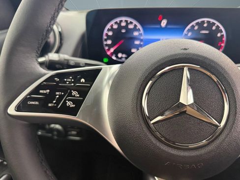 New 2026 Mercedes-Benz GLB 250 image 15