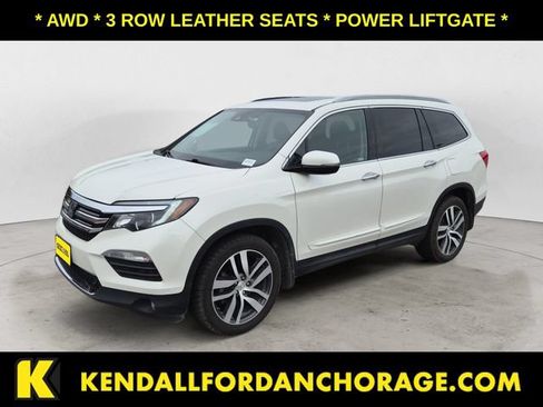 Used 2018 Honda Pilot Touring image 1