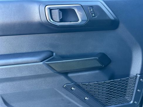 Used 2025 Ford Bronco Outer Banks image 11