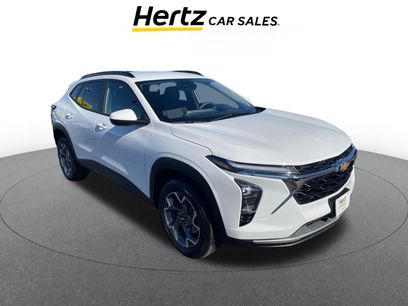 Used 2025 Chevrolet Trax LT