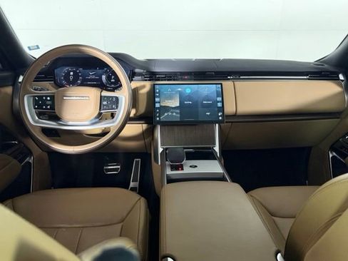 Used 2025 Land Rover Range Rover SE AWD/4WD image 27
