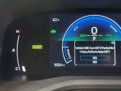 Used 2025 Toyota Camry LE FWD image 27