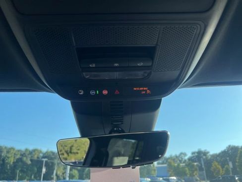 New 2026 Chevrolet Traverse LT w/ Sun and Wheel Package image 33