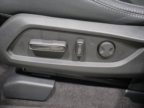 Used 2024 Honda Pilot EX-L image 10