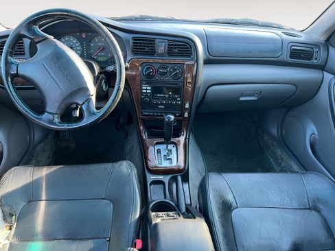 Used 2000 Subaru Outback Limited image 10