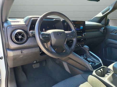 Used 2024 Chevrolet Colorado Trail Boss AWD/4WD image 18