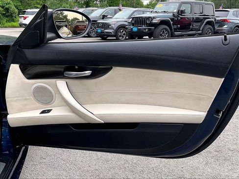 Used 2011 BMW Z4 sDrive35i RWD image 22
