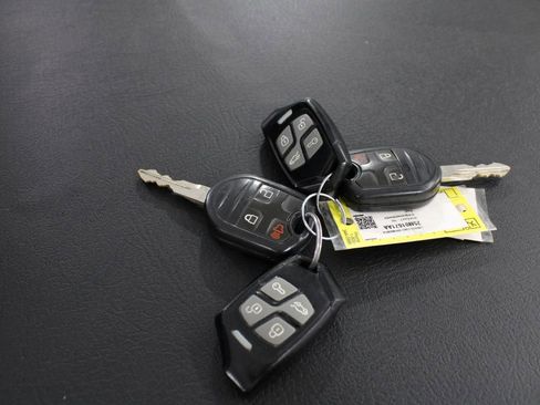 Used 2014 Ford F150 FX4 image 19