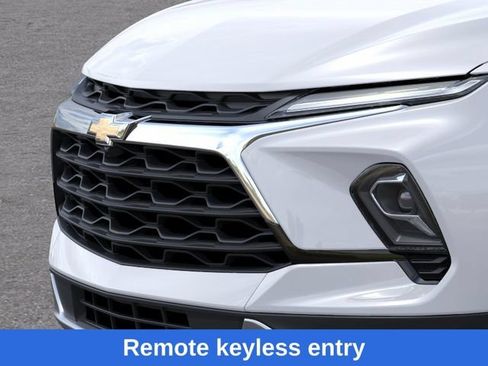 New 2026 Chevrolet Blazer LT w/ Convenience Package AWD/4WD image 14