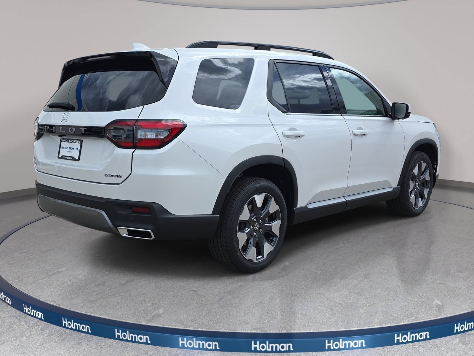 New 2026 Honda Pilot Touring image 5