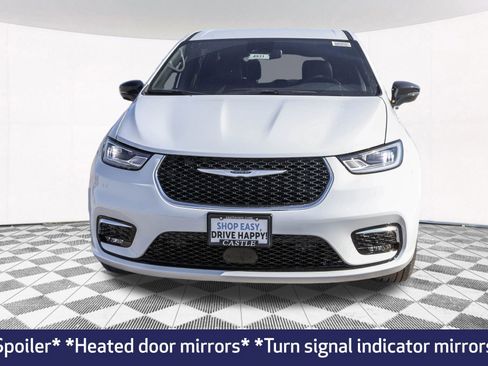 New 2026 Chrysler Pacifica Select image 8