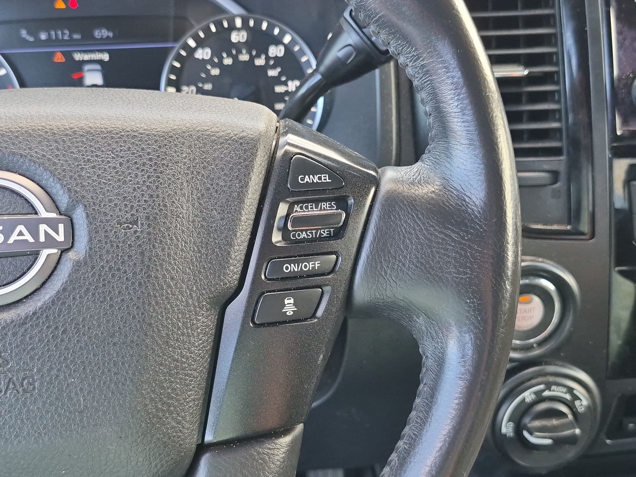 Used 2023 Nissan Titan SV w/ SV Convenience Package AWD/4WD image 21