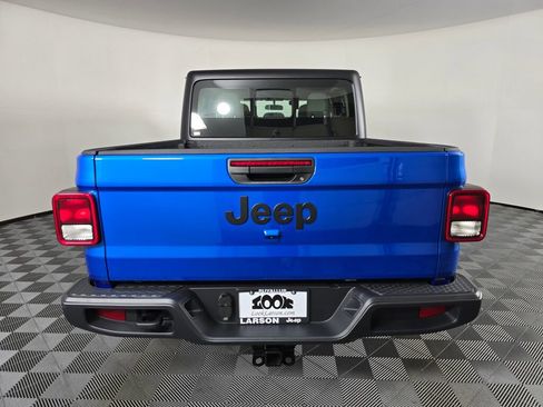 New 2026 Jeep Gladiator Sport AWD/4WD image 5