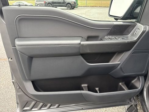 Used 2022 Ford F150 XLT w/ Equipment Group 302A High image 10