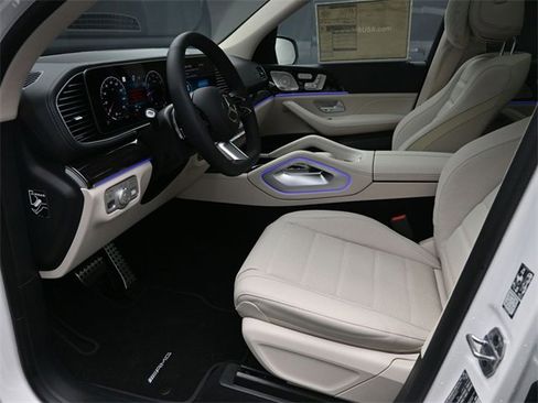 New 2026 Mercedes-Benz GLS 450 4MATIC image 17
