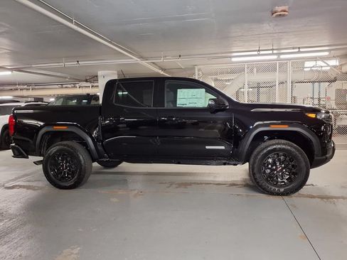 New 2026 GMC Canyon Elevation w/ Convenience Package RWD image 4
