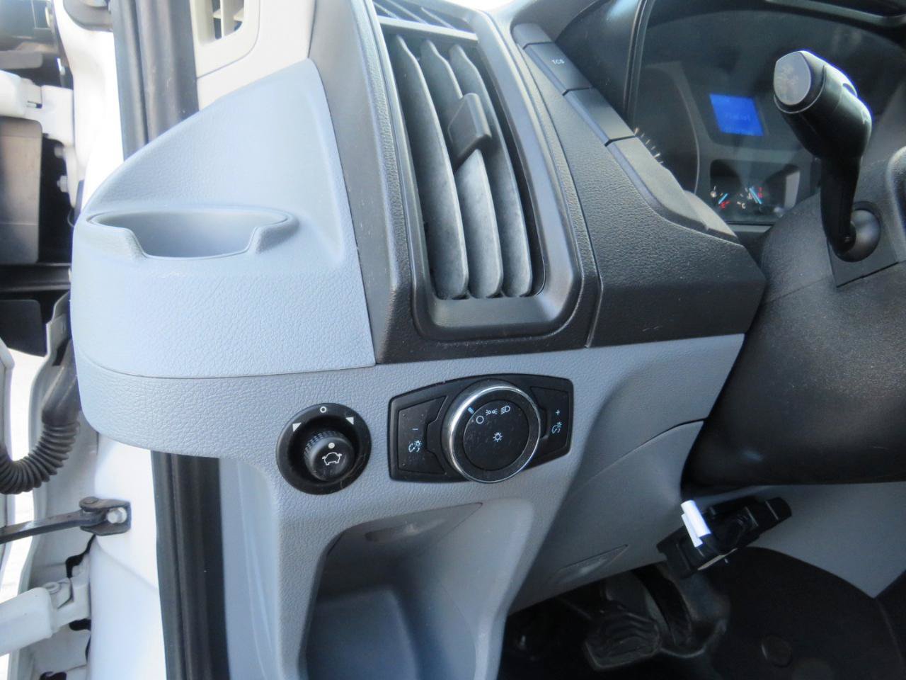 Used 2018 Ford Transit 250 130 Low Roof RWD image 10