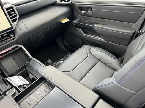 New 2025 Toyota Tundra Platinum image 9