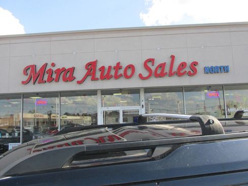 Used 2011 Land Rover LR4 HSE image 5