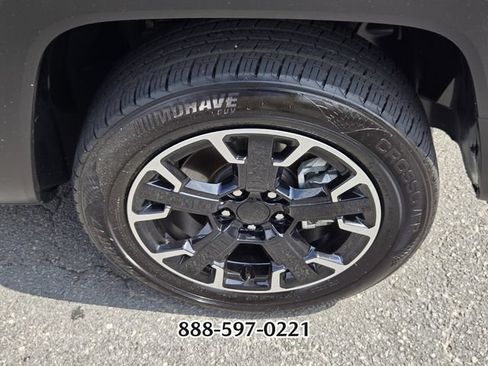Used 2023 Jeep Renegade Latitude AWD/4WD image 20
