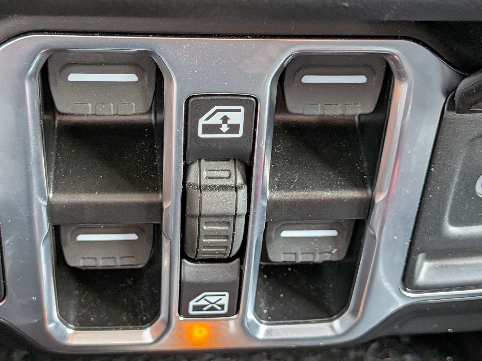 Used 2025 Jeep Gladiator Sport AWD/4WD image 22