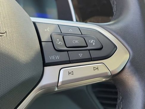 Used 2024 Volkswagen Jetta SE FWD image 24