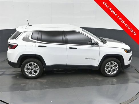 New 2025 Jeep Compass Sport w/ Mopar Graphics Package image 29