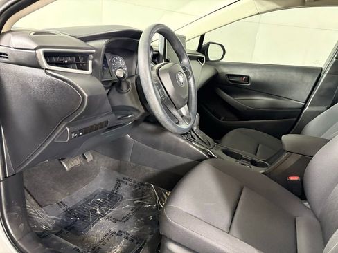 Used 2023 Toyota Corolla LE FWD image 47