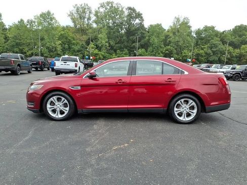 Used 2018 Ford Taurus SEL FWD image 4