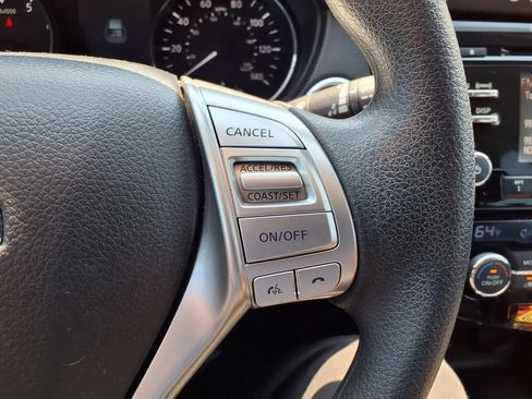 Used 2015 Nissan Rogue SV AWD/4WD image 14