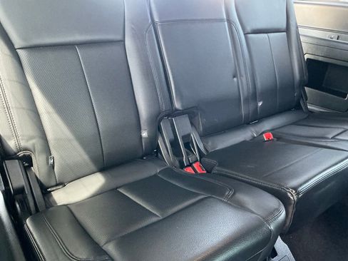 Used 2019 Ford Expedition XLT w/ Equipment Group 202A image 13