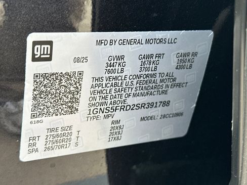 New 2025 Chevrolet Suburban Premier image 31