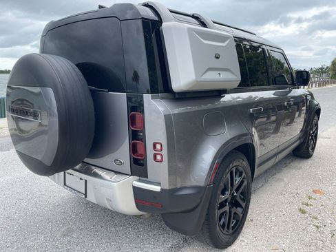 Used 2020 Land Rover Defender 110 SE AWD/4WD image 6