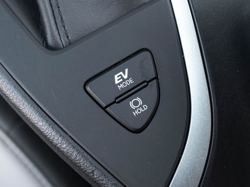 Used 2024 Lexus UX 250h AWD w/ Premium Package image 26