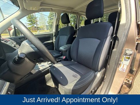 Used 2015 Subaru Forester 2.5i Premium w/ All-Weather Package AWD/4WD image 9