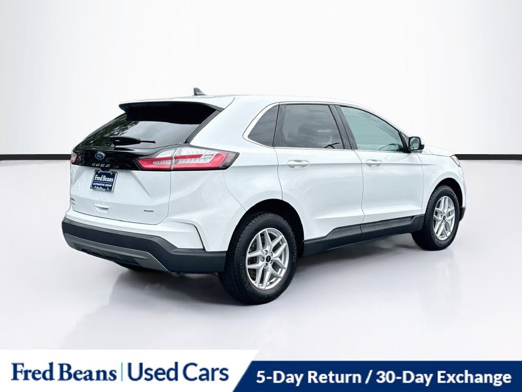 Used 2024 Ford Edge SEL AWD/4WD image 9