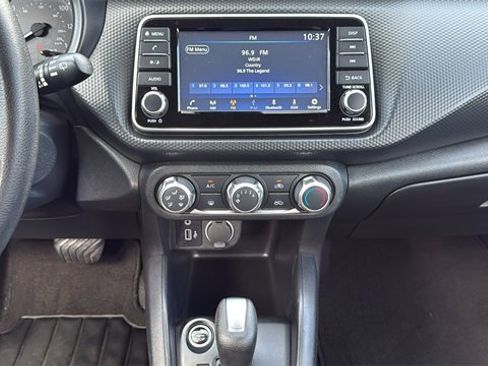 Used 2023 Nissan Kicks S image 24