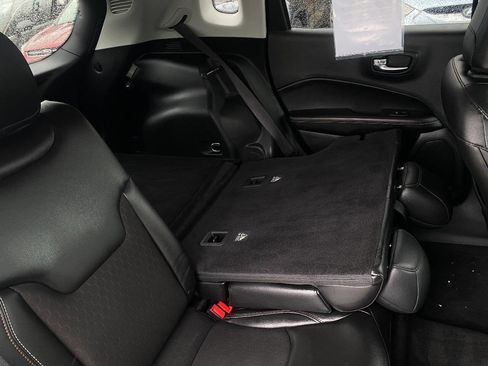 Used 2018 Jeep Compass Latitude w/ Cold Weather Group image 26