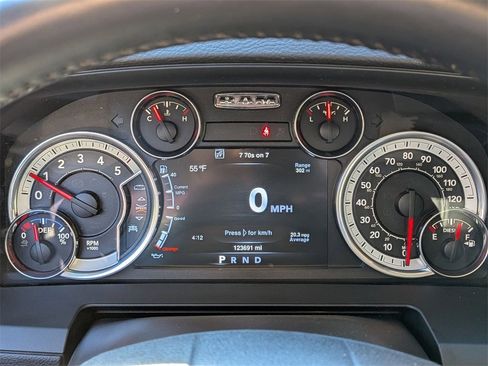 Used 2016 RAM 1500 Laramie w/ Convenience Group image 15