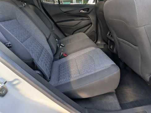 Used 2022 Chevrolet Equinox LT FWD image 19