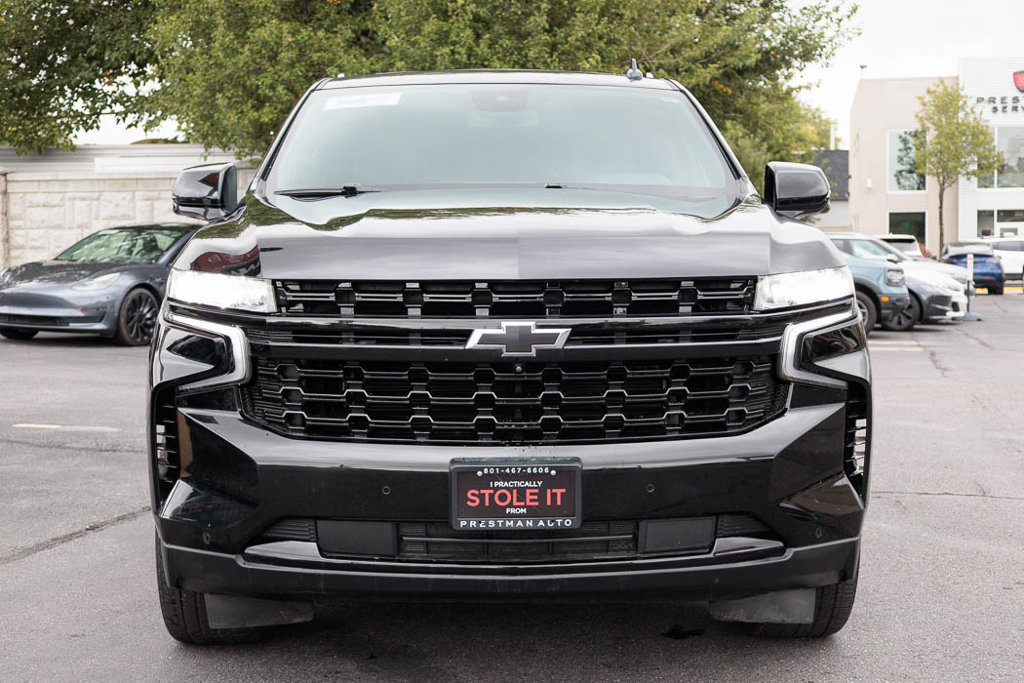 Used 2023 Chevrolet Suburban RST w/ Luxury Package AWD/4WD image 14
