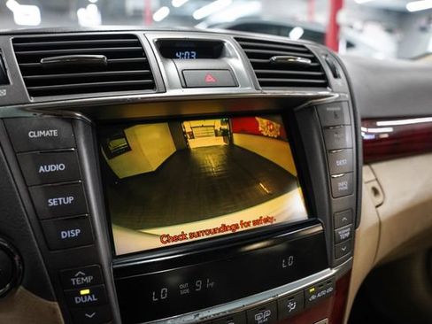 Used 2011 Lexus LS 460 AWD w/ Comfort Pkg image 7