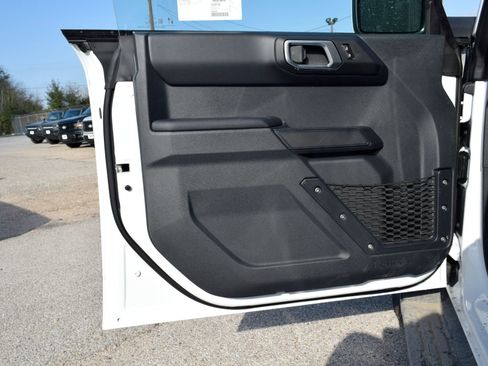 New 2026 Ford Bronco Outer Banks image 19