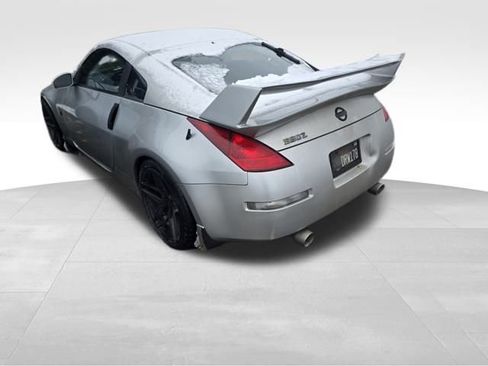 Used 2004 Nissan 350Z Enthusiast w/ Aerodynamics Pkg image 7