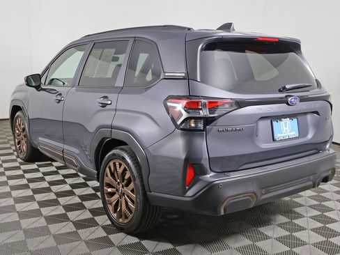 Used 2025 Subaru Forester Sport w/ Popular Package #1 AWD/4WD image 9