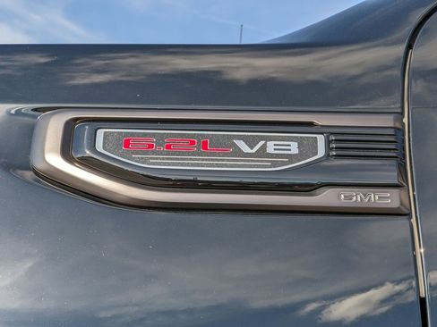 Used 2023 GMC Sierra 1500 AT4X image 28