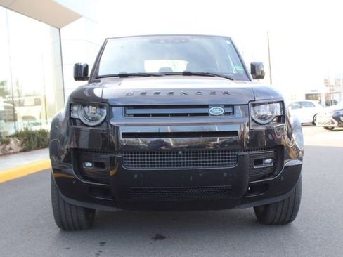 Used 2022 Land Rover Defender 110 V8 image 5